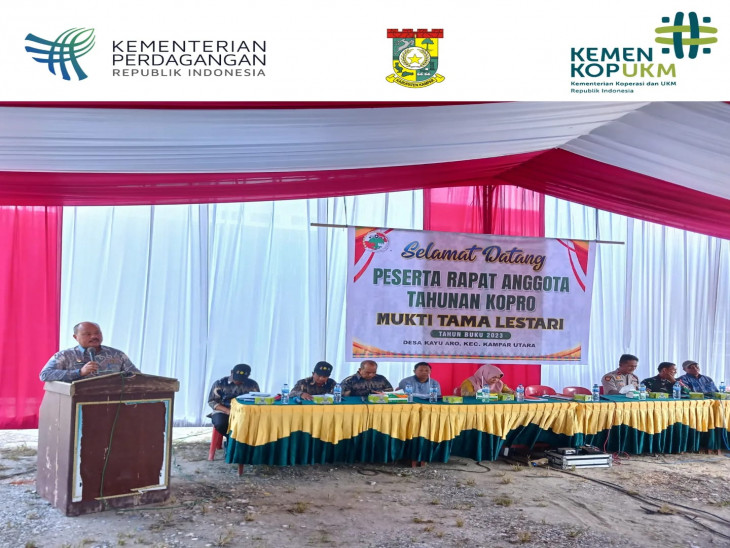 Kadis Perdagkop & UMK Kampar, Dendi menghadiri RAT KOPRO Mukti Tama Lestari di Desa Kayu Aro