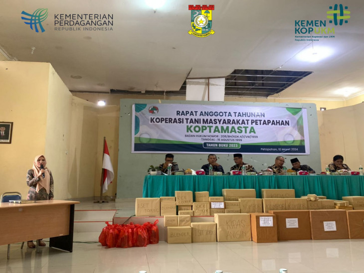 Kadis Disperdagkop dan UMK Kab. Kampar Diwakili Kepala Bidang Koperasi Menghadiri RAT KOPTAMASTA