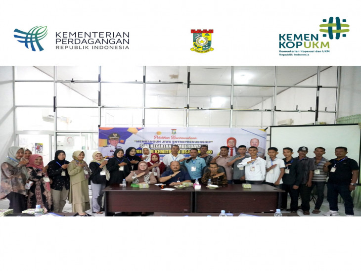 Kadis Disperdagkop & UMK Kab. Kampar membuka secara resmi 