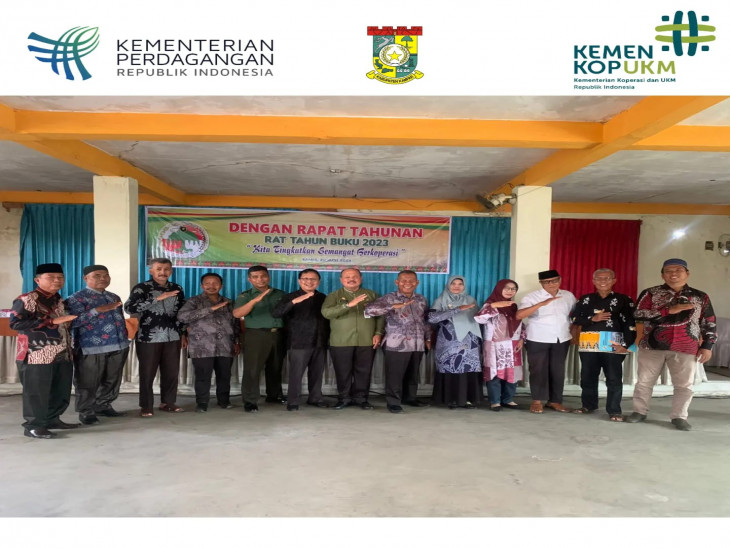 Kadis Disperdagkop & UMK Kab. Kampar menghadiri RAT KPRI-GKK Tahun Buku 2023 di Air Tiris