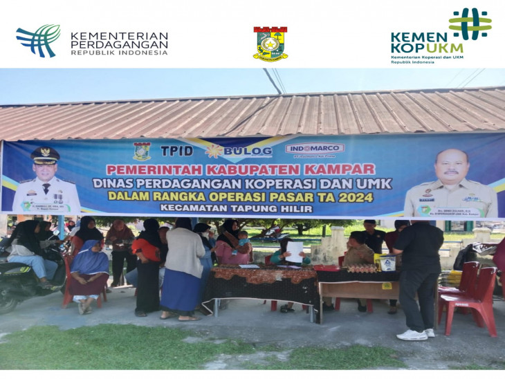 Komit Kendalikan Inflasi Daerah, Disperdagkop & UMK Kampar Gelar Operasi Pasar di Desa Kota Garo
