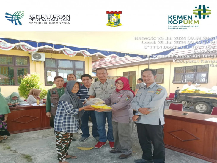 Gencar Kendalikan Inflasi Daerah, Disperdagkop & UMK Kab. Kampar Gelar Operasi Pasar di Bukit Sakai